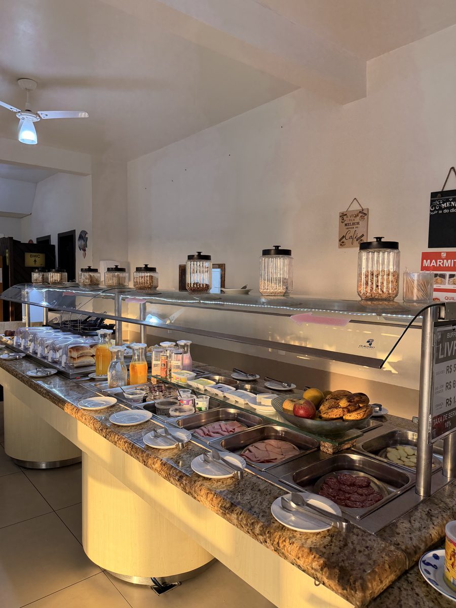 Buffet de café da manhã do Hotel Pérola — foto 1